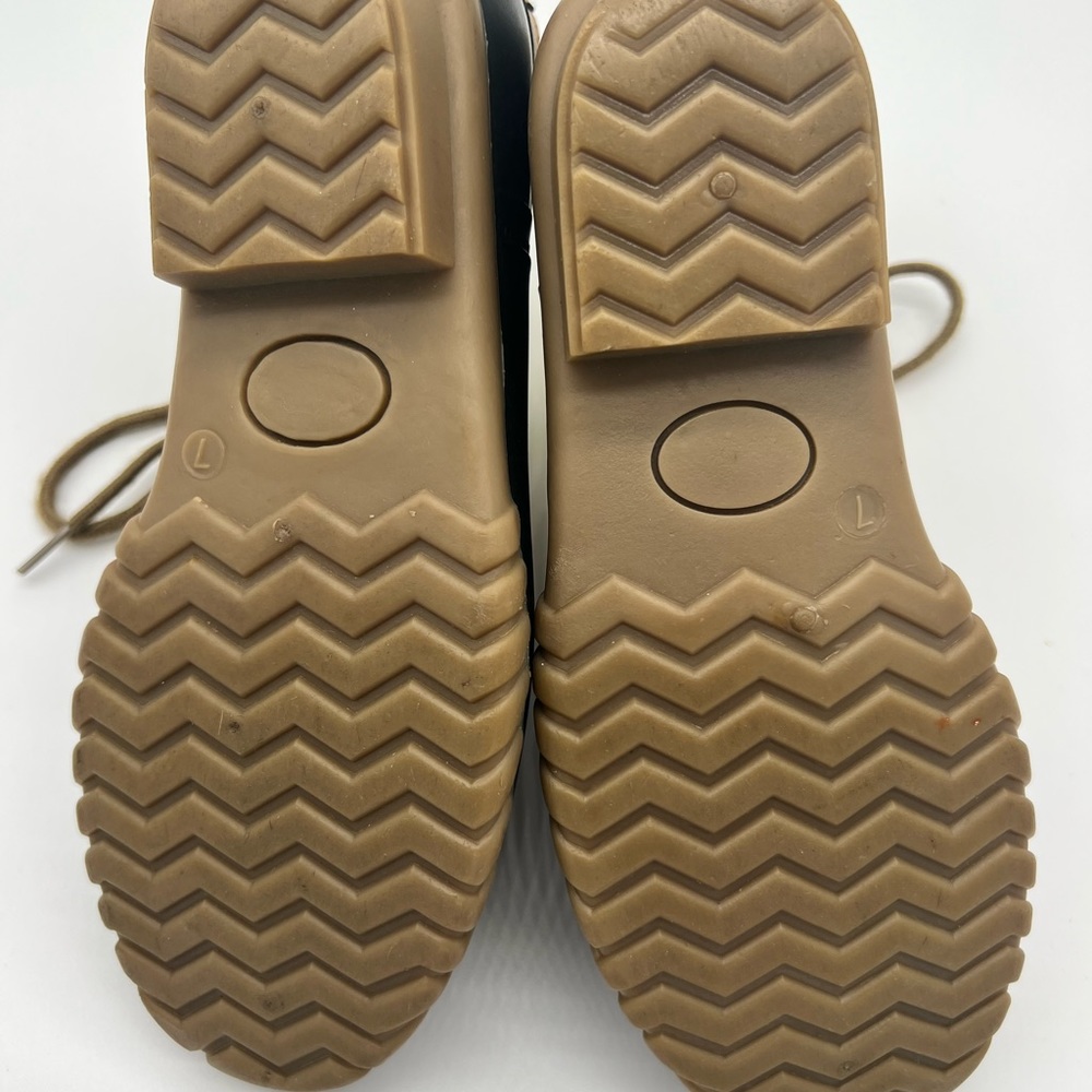 Etc! Gold/Navy Dutch Shoes - Picture 7 of 11